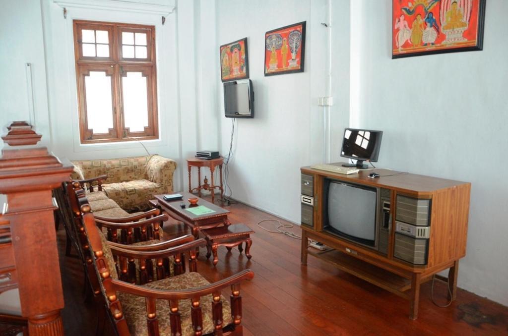 Mansion Hotell Kandy Exteriör bild